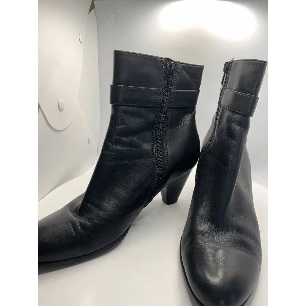 ECCO Black Boot - Picture 8 of 10